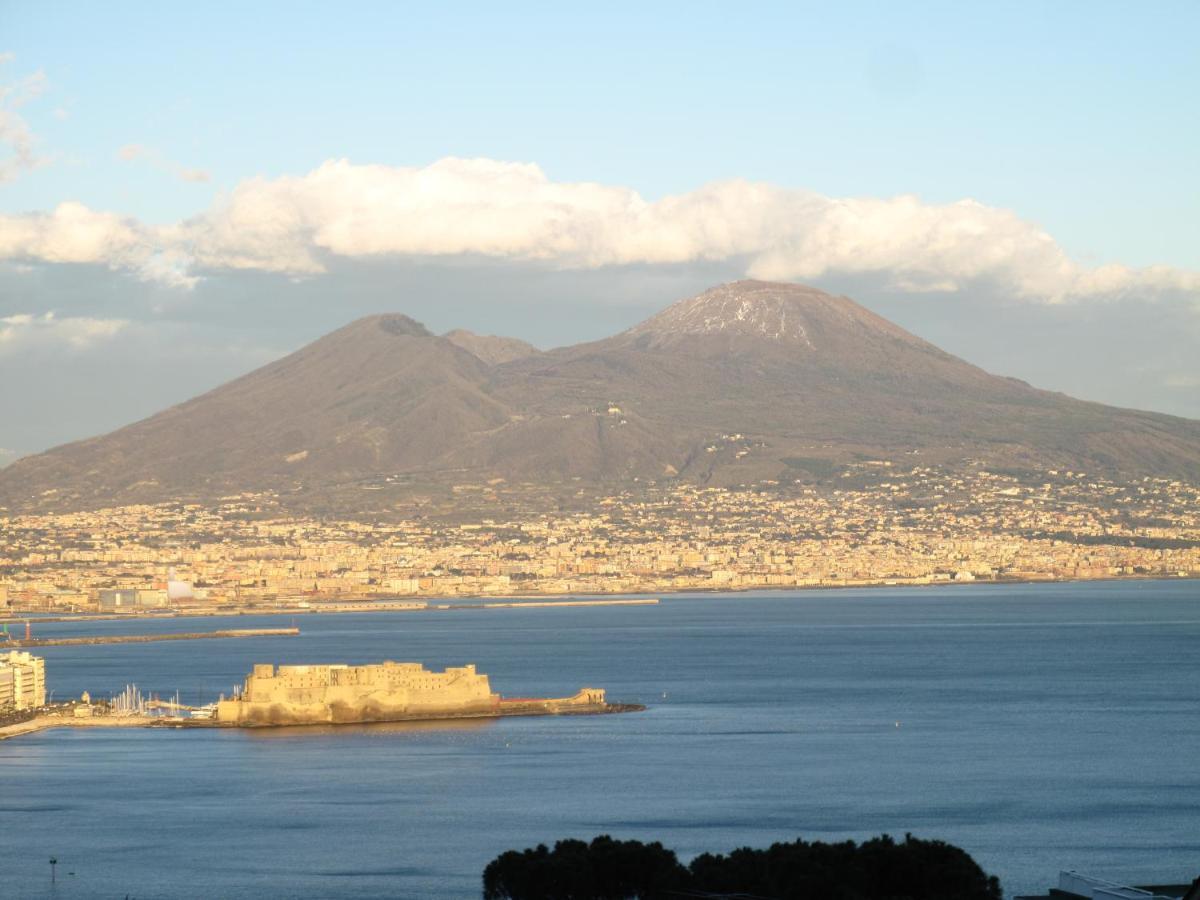 Monocamera Con Terrazzogiardino -Studette -Zona Panoramica Posillipo Naples Exterior photo